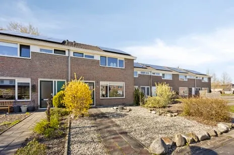Appartement te koop: Dr. Oortwijn Botjeslaan 44, Midwolda