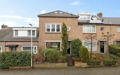 Tussenwoning te koop: dr. Schaepmanlaan 37, Nijverheidswerf Bussum