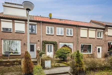 Tussenwoning te koop: Dr. Schaepmanlaan 39, Arnhem