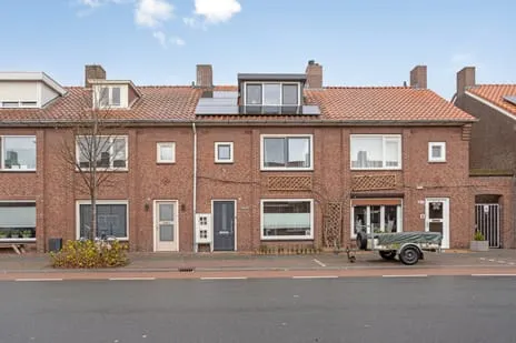 Tussenwoning te koop: Dr. Struyckenstraat 132, Breda