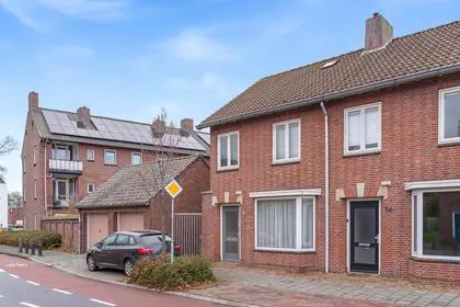 Hoekwoning te koop: Dr. Struyckenstraat 158, Heuvel Breda