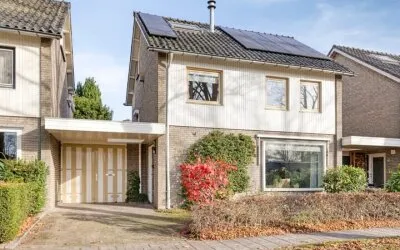 Tussenwoning te koop: Dr. Zamenhoflaan 214, Enschede