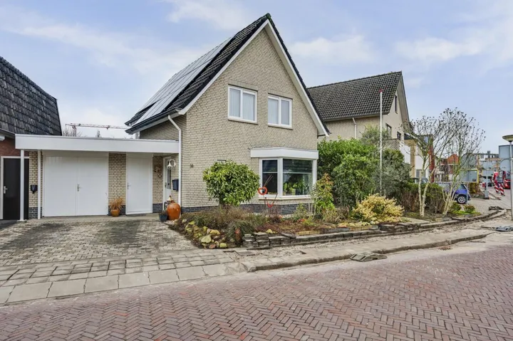 Vrijstaande woning te koop: Dr.Ariënsstraat 16, Haaksbergen Kern-Centrum Haaksbergen