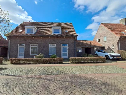Twee-onder-één-kap te koop: Dr Feijstraat 26, Oirschot-Centrum Oirschot