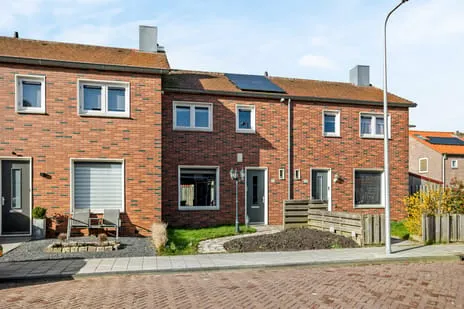 Twee-onder-één-kap te koop: Dr Poelsstraat 22, Hofwijk en Oranjehof Wateringen
