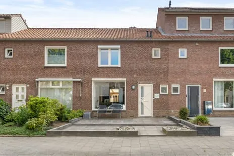 Tussenwoning te koop: Draaiboomstraat 8, Veldhoven