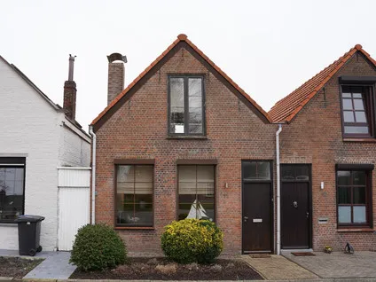 Twee-onder-één-kap te koop: Draaibrug 11, Verspreide huizen Aardenburg Aardenburg