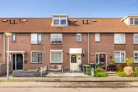 Tussenwoning te koop: Draaikolk 72, Kerkbuurt Oostzaan