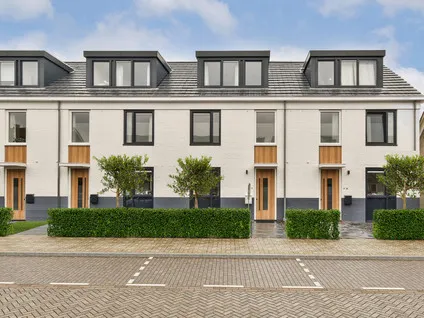 Tussenwoning te huur: Drakensteyn 28, Maartensdijk Kern Maartensdijk