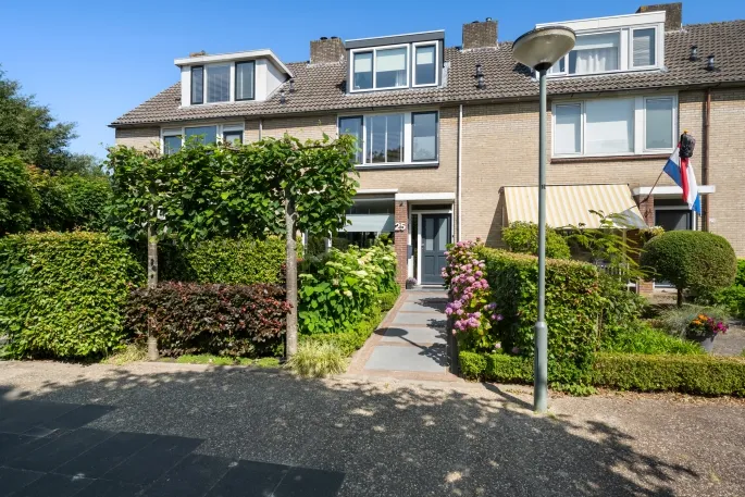 Tussenwoning te koop: Drakensteynlaan 25, Dubbeldam-Noord Dordrecht
