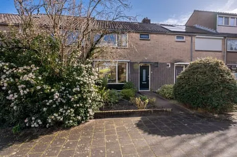 Tussenwoning te koop: Drecht 5, Rivierenkwartier Apeldoorn