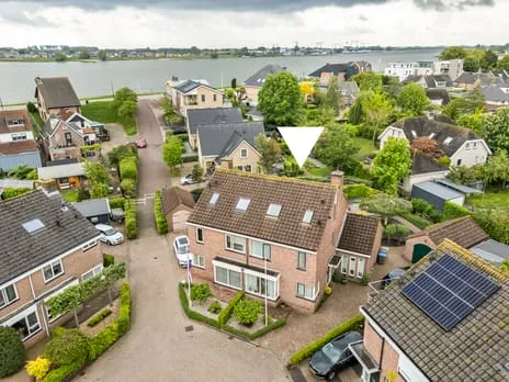 Twee-onder-één-kap te koop: Dreef 9, Tienmorgen Hardinxveld-Giessendam