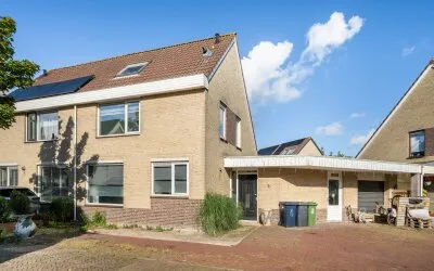 Tussenwoning te koop: Dreeslaan 10, Pijletuinen Naaldwijk