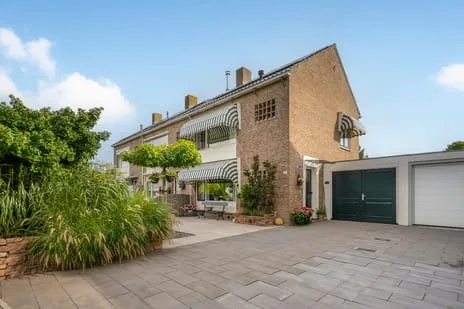Tussenwoning te koop: Dreeslaan 44, Uithoorn
