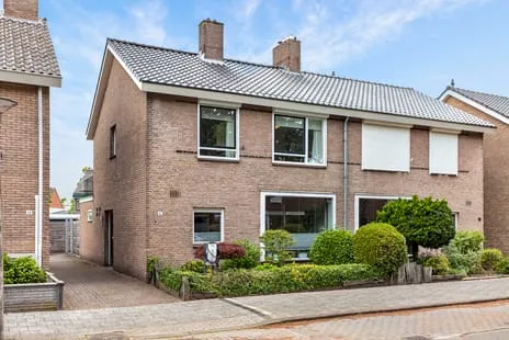 Semi-detached for sale: Drentestraat 12, Boswinkel-De Braker Enschede