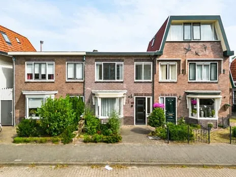 Tussenwoning te koop: Drieboomlaan 201, Hoorn Noord - Buurt 12 02 Hoorn