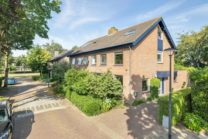 Semi-detached for sale: Driehoek 38, Bavel Bavel