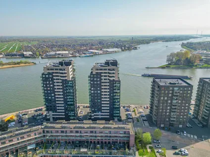 Appartement te koop: Drierivierenlaan 351, Ridderkerk