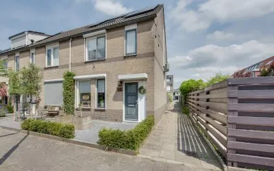 Corner house for sale: Drijverschuit 9, Tienmorgen Hardinxveld-Giessendam