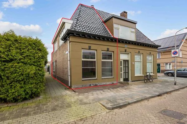 Twee-onder-één-kap te koop: Droge Haven 2, Oldegalileën Leeuwarden