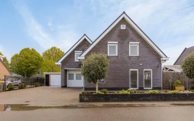 Vrijstaande woning te koop: Drogendijk 10A, Maaswijk-Noordoost Spijkenisse