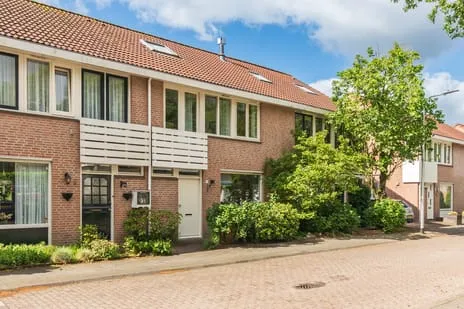 Tussenwoning te koop: Drongelenhof 8, Huibeven Oost Tilburg