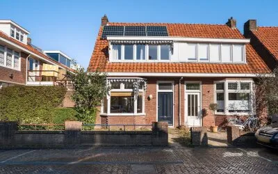 Tussenwoning te koop: Dronrijperstraat 32, Vossepark Leeuwarden