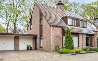 Tussenwoning te koop: Drontenhof 5, Huibeven Oost Tilburg