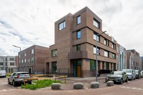 Hoekwoning te koop: Drs. P-kade 2, Nieuw Crooswijk Rotterdam