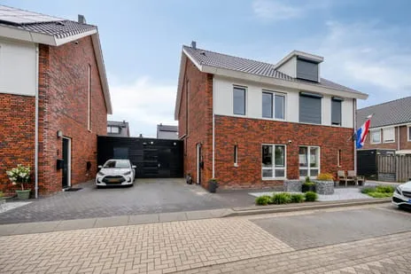 Terraced house for sale: Druifheide 4, Brouwhuis-Dorp Helmond