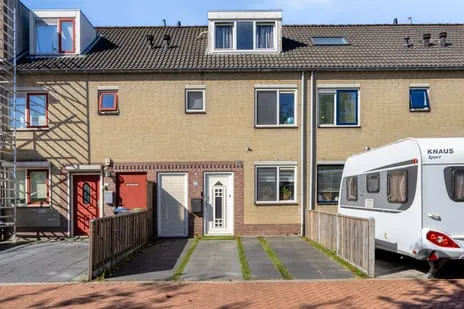 Tussenwoning te koop: Druivengaarde 3, De Gaarden en Windas Schiedam