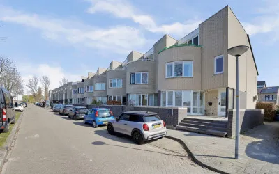 Hoekwoning te koop: Druivenstraat 1, Almere