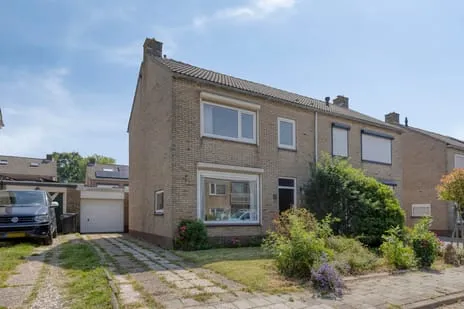 Twee-onder-één-kap te koop: Ds.H.Boersmastraat 12, Kloetinge Kloetinge (Gem. Goes)