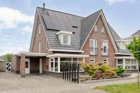 Twee-onder-één-kap te koop: ds.Laurentiusstraat 17A, Kern Beerzerveld Beerzerveld