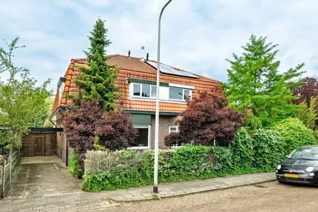 Twee-onder-één-kap te koop: Ds. Nahuyslaan 26, Patijnpark Zeist