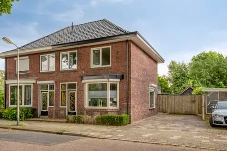 Twee-onder-één-kap te koop: Ds Pasmastraat 3, Overdinkel kern Overdinkel