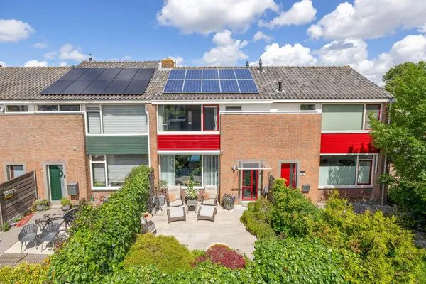 Tussenwoning te koop: Ds Th Rijckewaerdstraat 43, Brielle