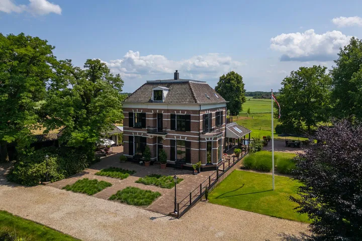 Vrijstaande woning te koop: Ds. E. Kreikenlaan 12, Wesepe Kern Wesepe