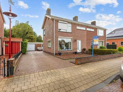 Twee-onder-één-kap te koop: Ds. Sicco Tjadenstraat C 22A, Nieuwe Pekela Nieuwe Pekela