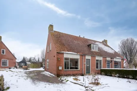 Twee-onder-één-kap te koop: Ds.B.J.Aderstraat 17, Drieborg-Centrum Drieborg