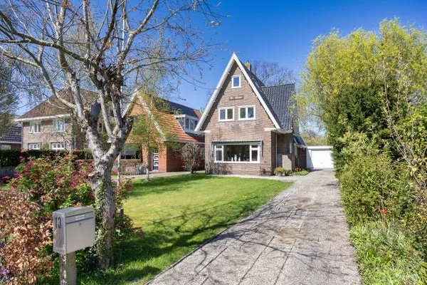 Vrijstaande woning te koop: Ds L Touwenlaan 13, Makkum