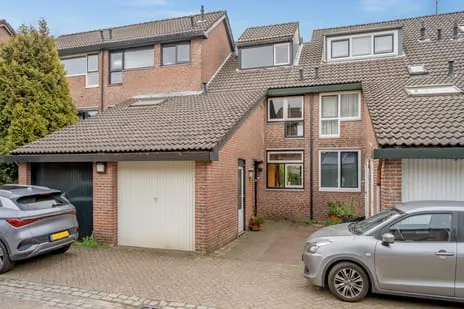 Tussenwoning te koop: Du Perronhove 12, Buytenwegh Zoetermeer