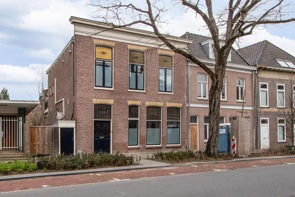 Vrijstaande woning te koop: Dubbeldamseweg Noord 17, Burgemeester de Raadtsingel en omgeving Dordrecht