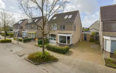 Hoekwoning te koop: Dubloen 132, Kersenboogerd-Zuid - Buurt 33 04 Hoorn
