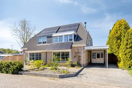 Twee-onder-één-kap te koop: Duifkruid 10, Bloemenbuurt Swifterbant
