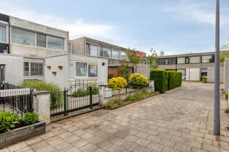 Tussenwoning te koop: Duindoorn 25, Ommoord Rotterdam