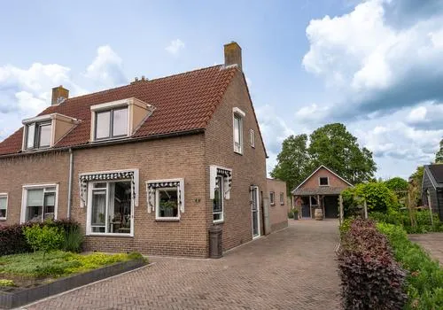 Semi-detached for sale: Duinkerkerweg 13, Oosterwolde Oosterwolde Gld
