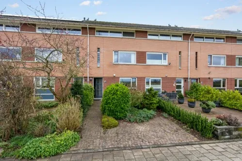 Tussenwoning te koop: Duinmeer 24, Meren Houten