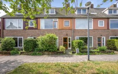Tussenwoning te koop: Duinroosplantsoen 47, Oosterduin Haarlem