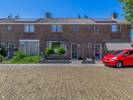 Tussenwoning te koop: Duinroosstraat 128, Duinbuurt Den Helder